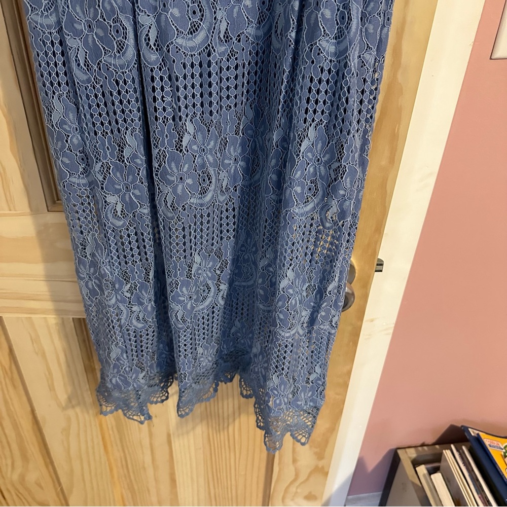 Beautiful blue lace dress with lining and spaghetti straps